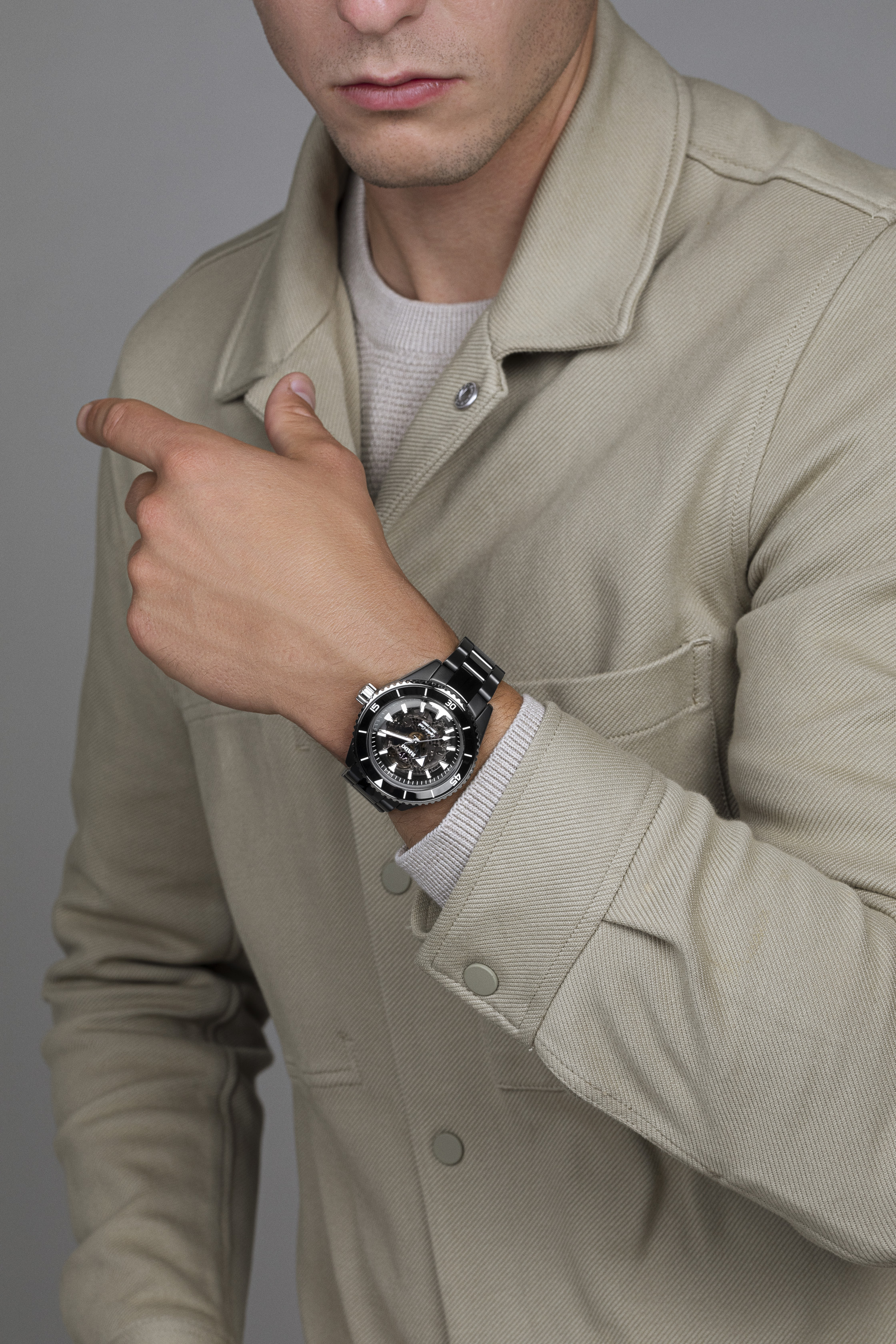 Captain Cook High-Tech Ceramic