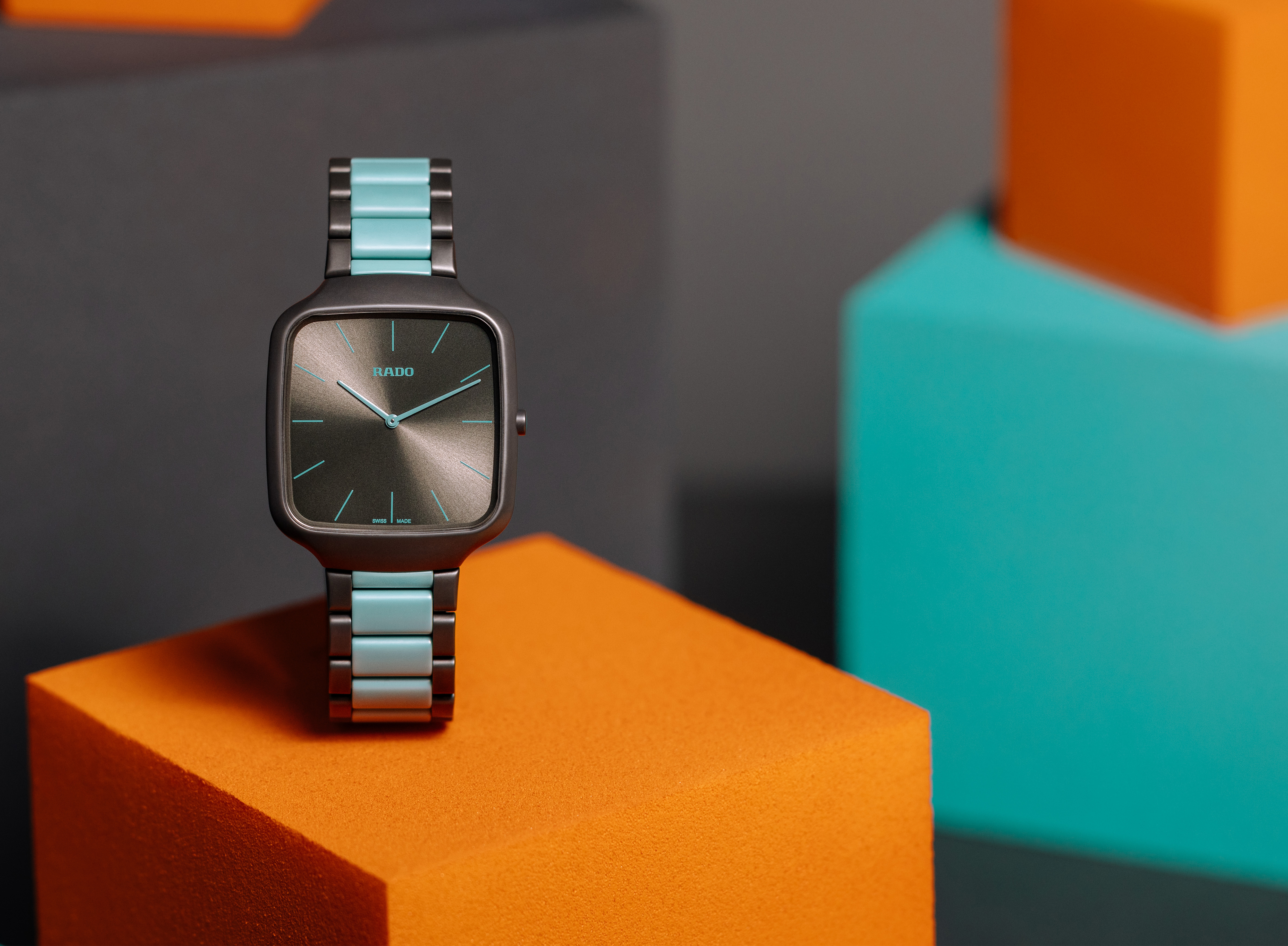 true-square-thinline-les-couleurs&trade;-le-corbusier