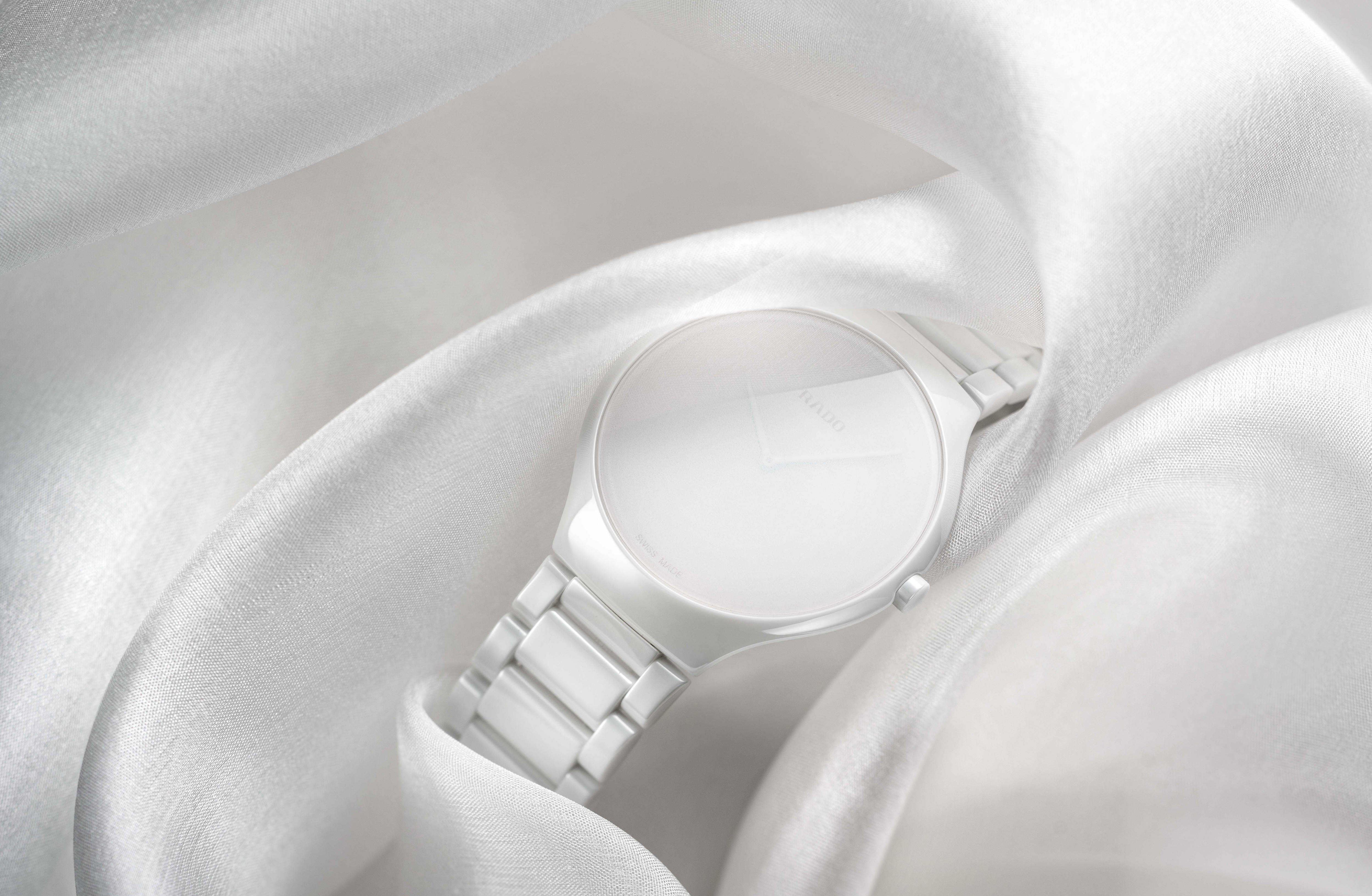 True Thinline Stillness в сотрудничестве с Ли Эделькорт