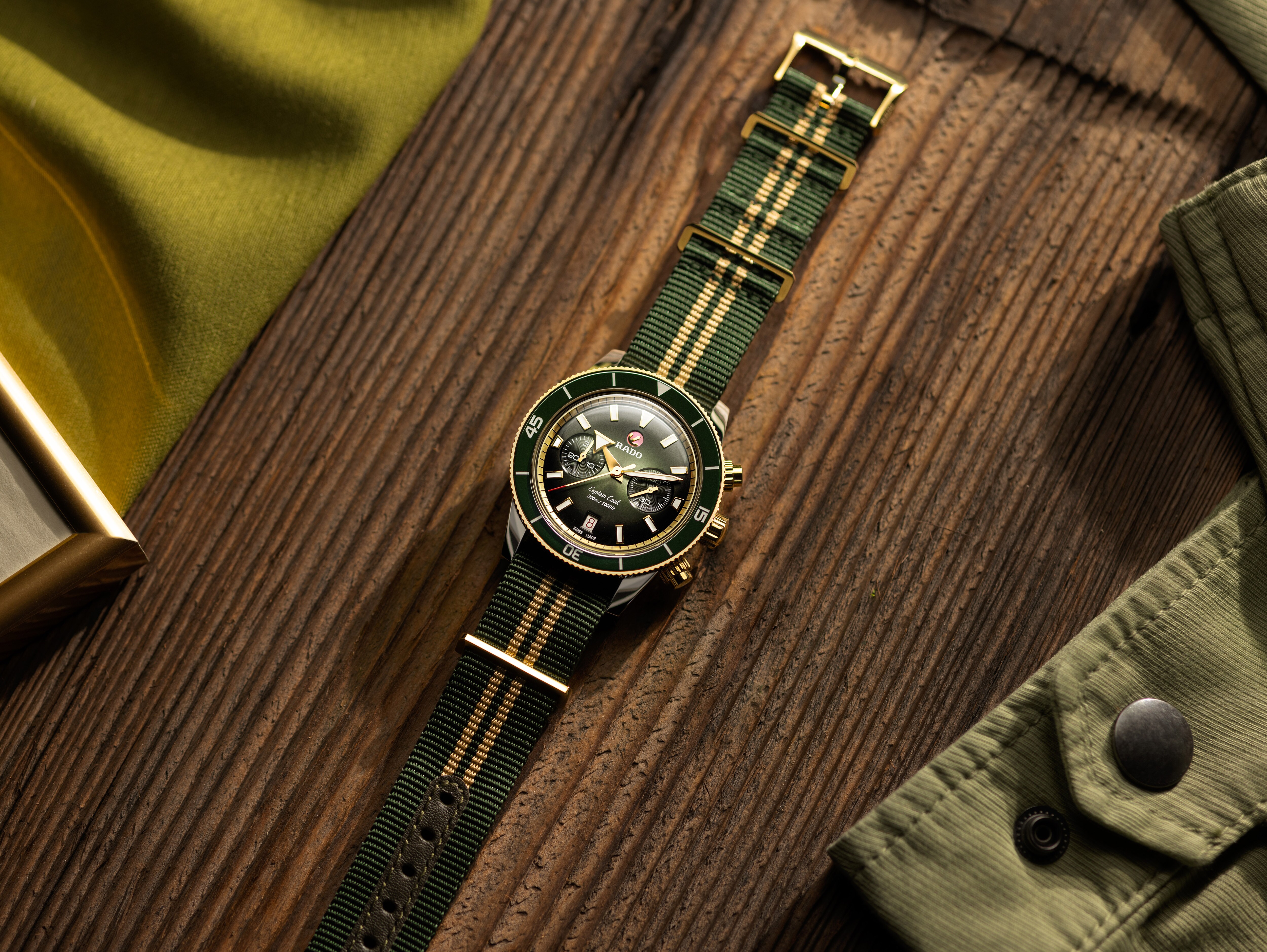 Captain Cook Automatic Chronograph Stainless Steel Watch R32151318