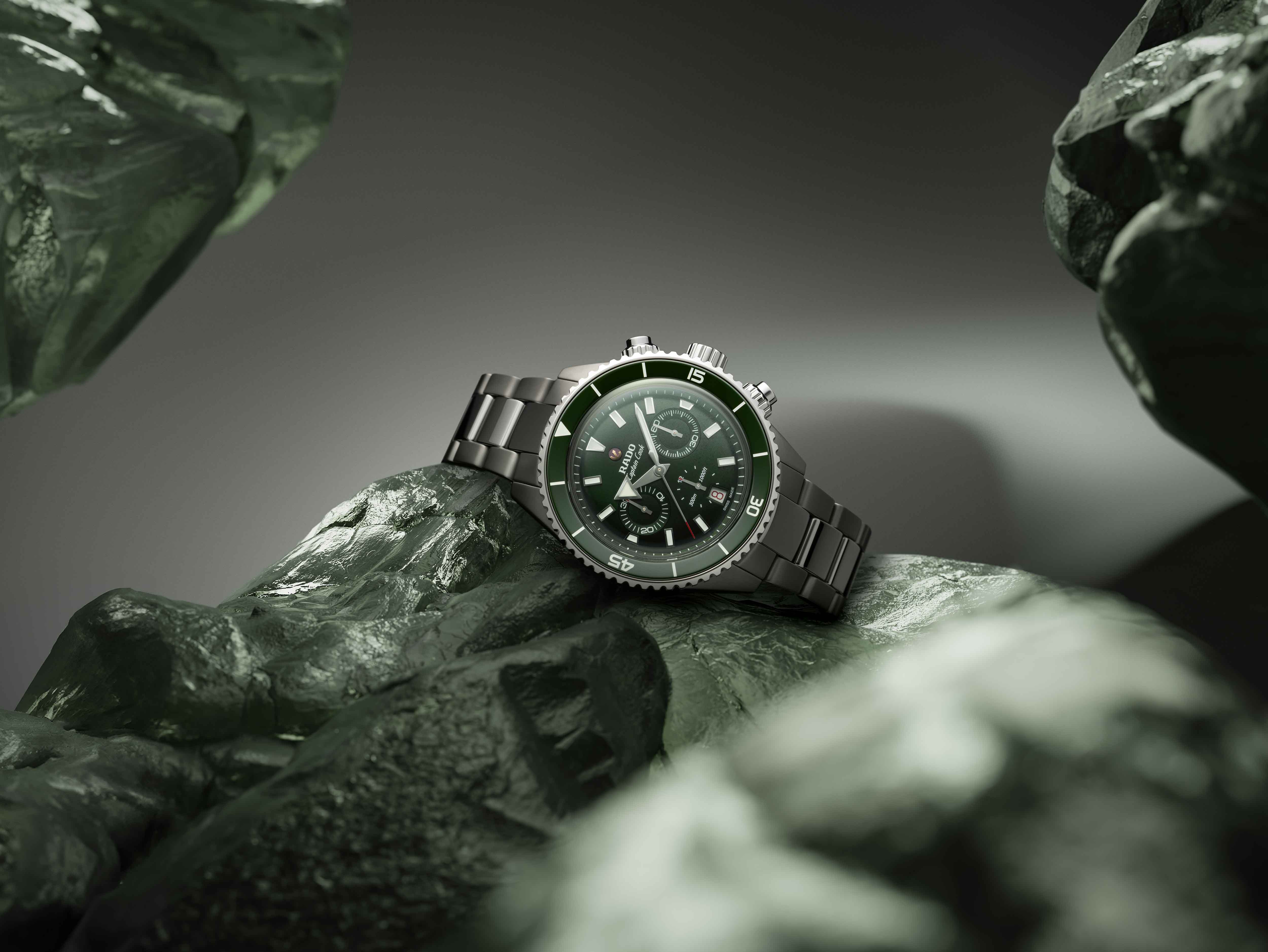 Captain Cook High-Tech Ceramic Automatic Chronograph