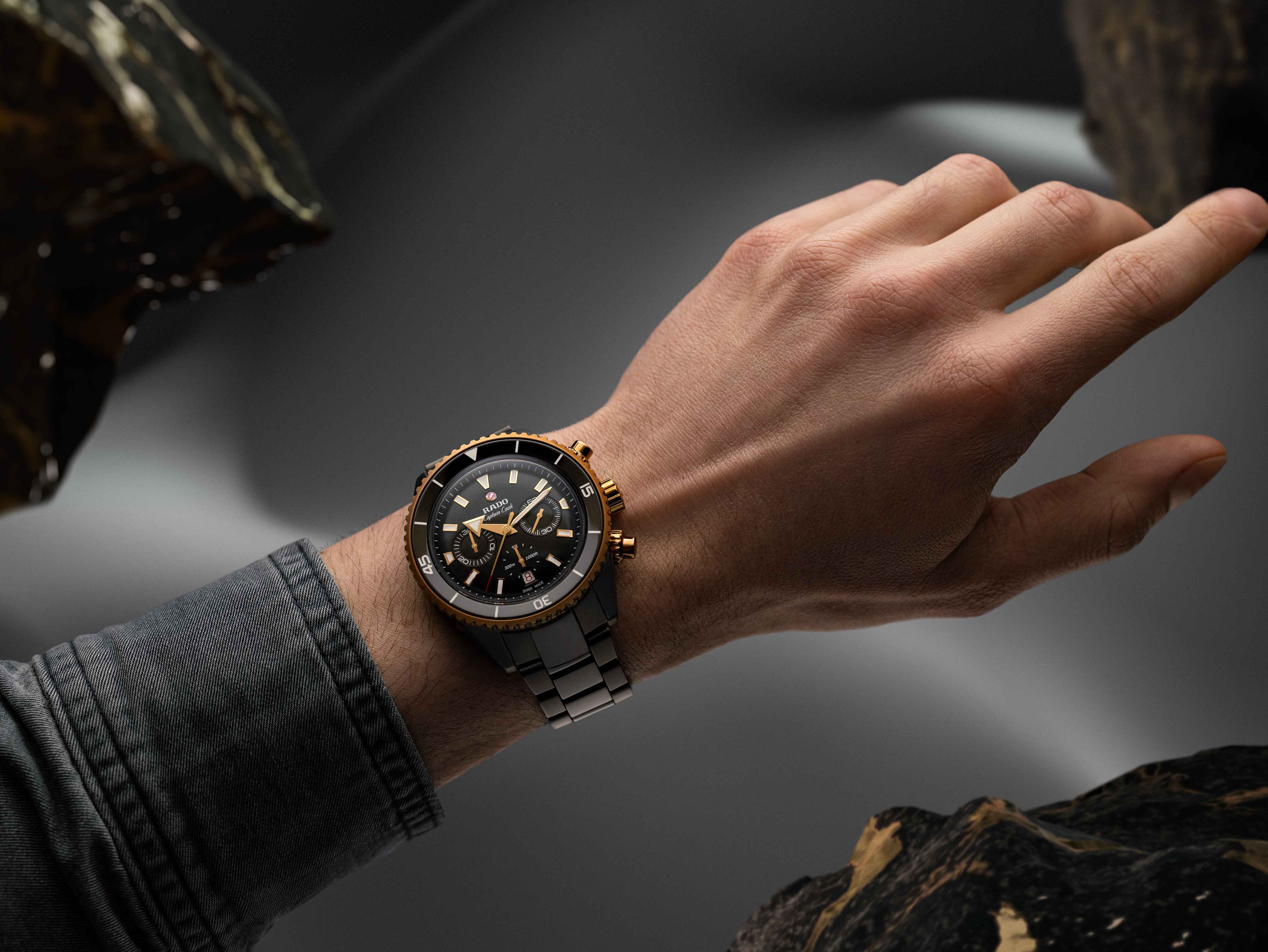 Captain Cook High-Tech Ceramic Automatic Chronograph ハイテク