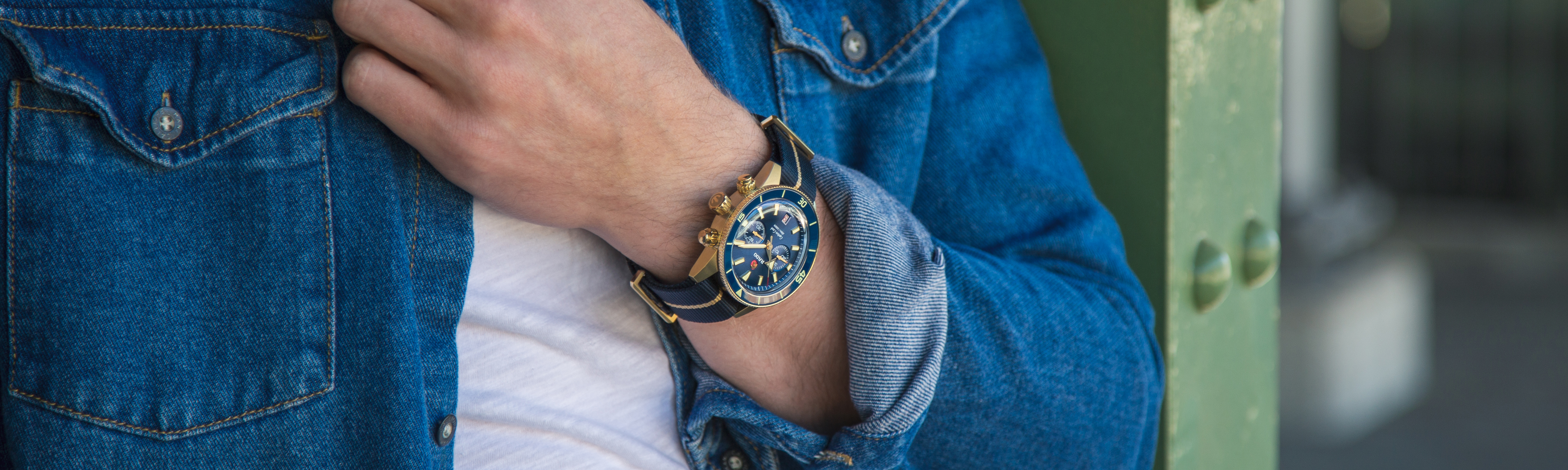 Часы с функцией <br>хронограф