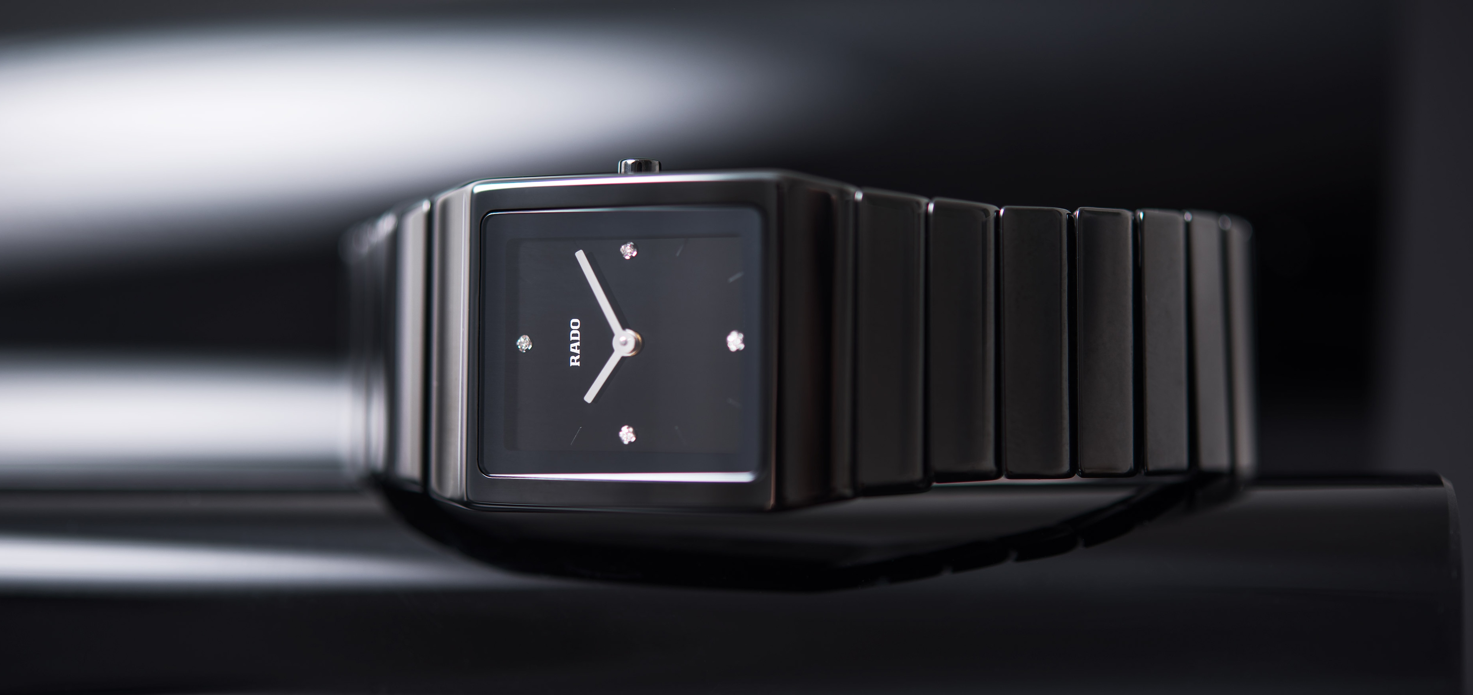 Discover Rado Luxury Watches - Innovative Designs & Materials-anthinhphatland.vn